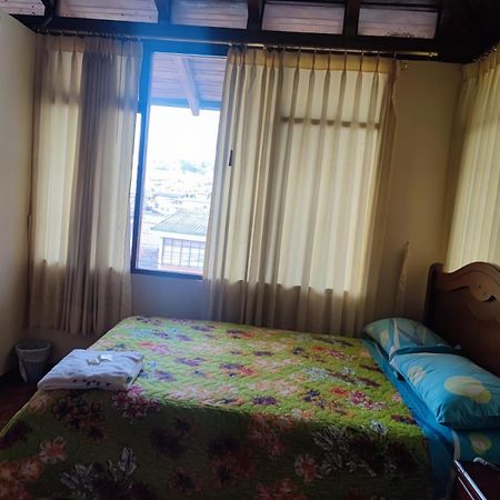 Hostal El Confort Quito Norte Exterior photo