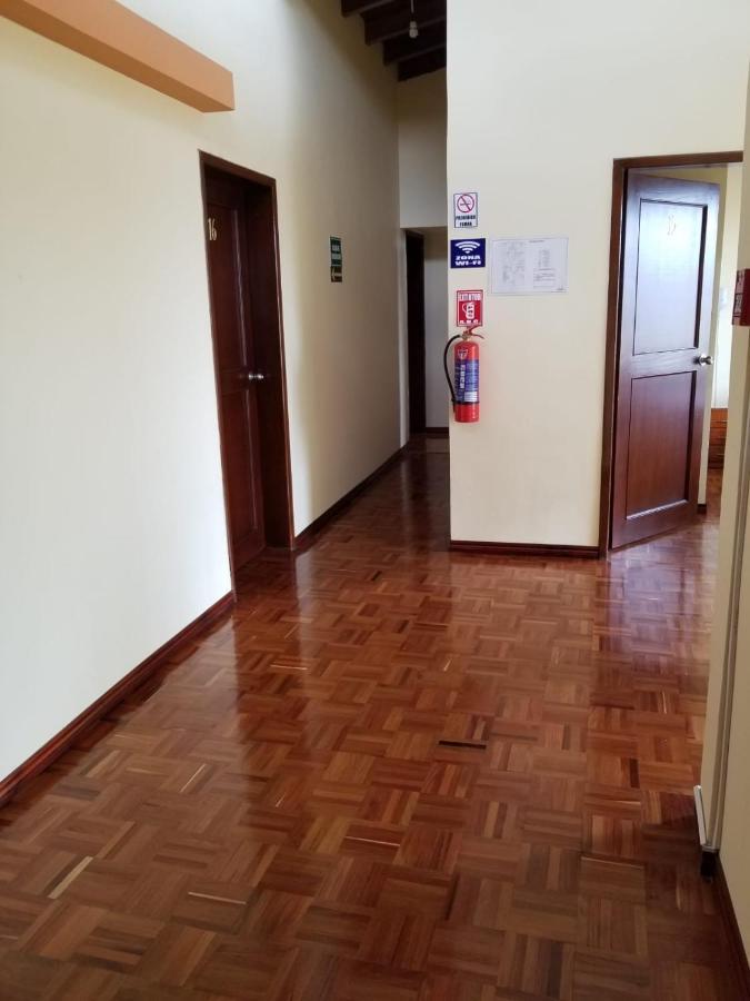 Hostal El Confort Quito Norte Exterior photo